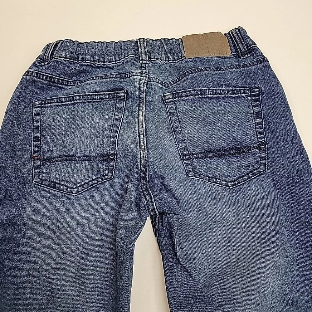 Tommy Hilfiger Boy's Jeans Size 14 Straight Leg Medium‎ Wash Midrise Whiskering